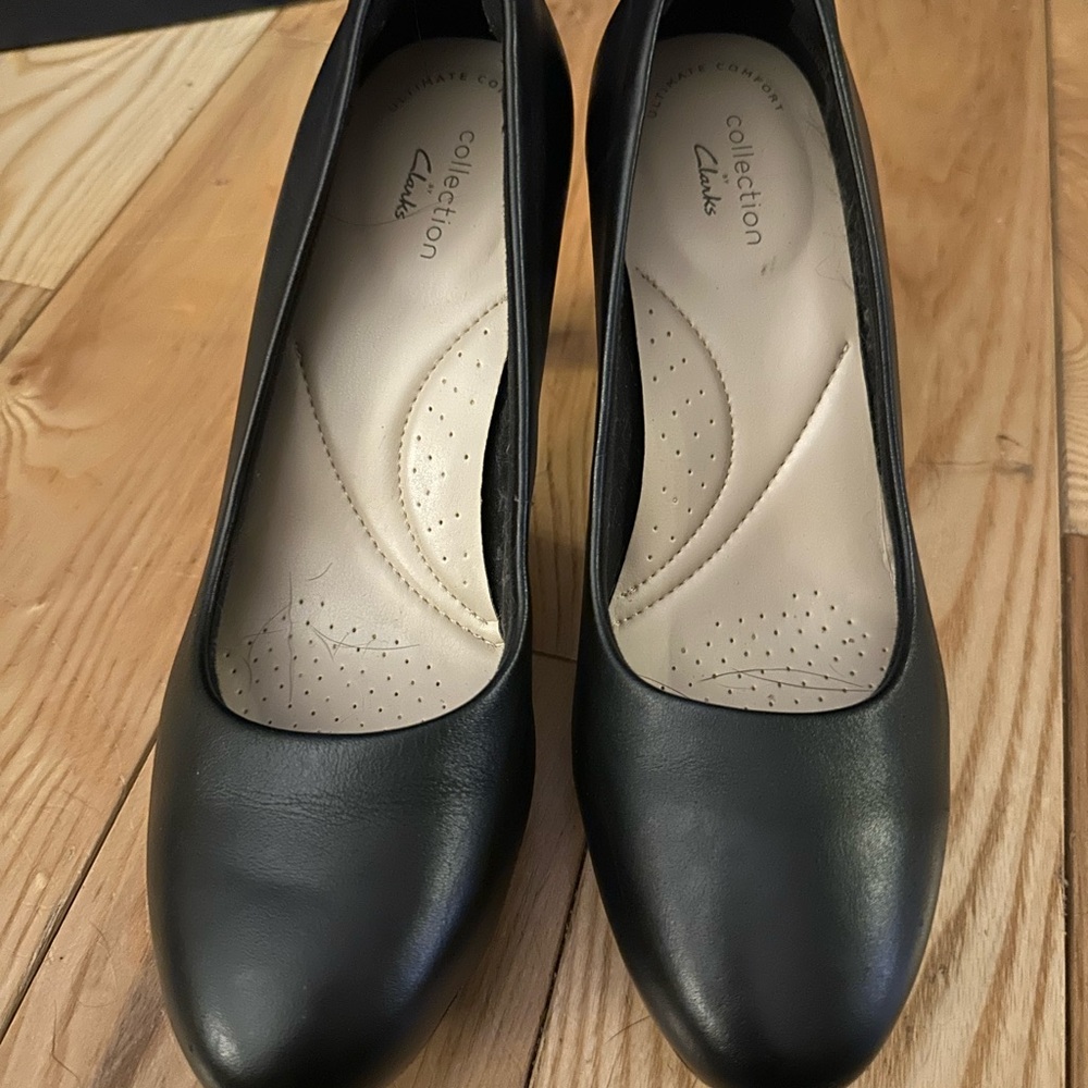 Clarks Ambyr Joy High-Heeled Comfort Pumps size 8 - Picture 9 of 9
